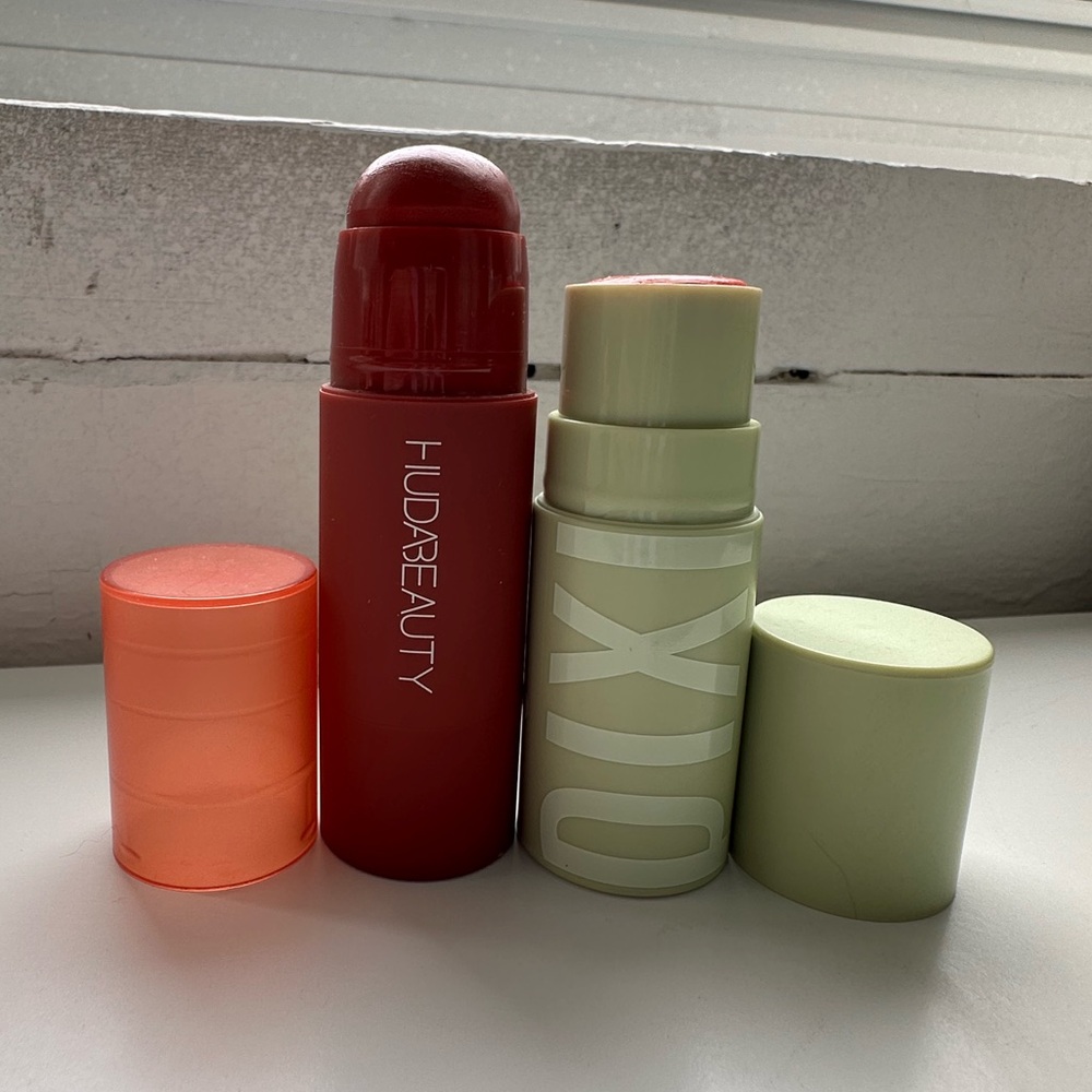 HUDA & PIXI BLUSH DUO